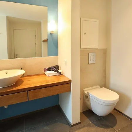 ホテル Teomida 3*